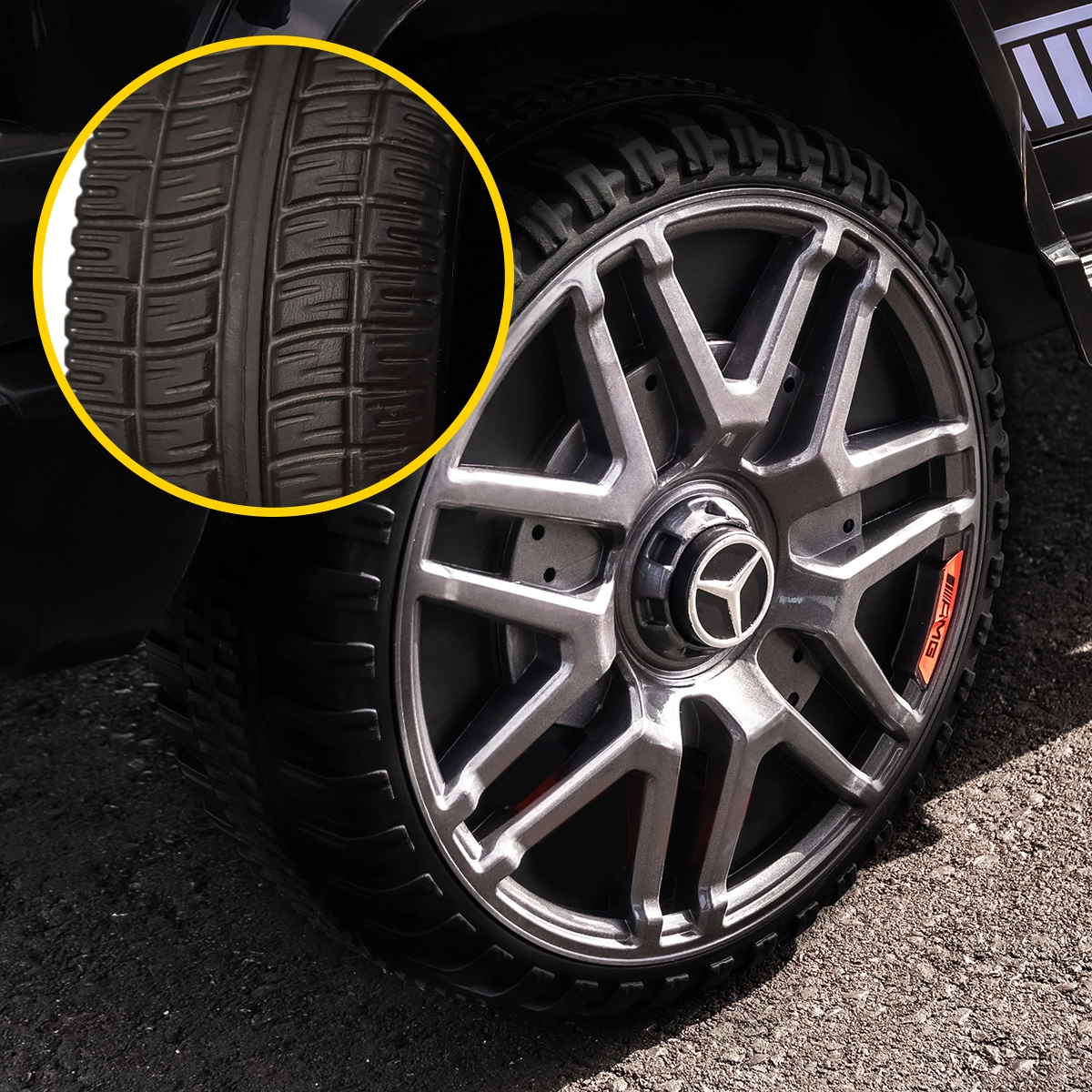 Reifen mit Weichgummiring Vergrößerter Reifen des Kinder-Elektroautos Mercedes AMG G63 W463